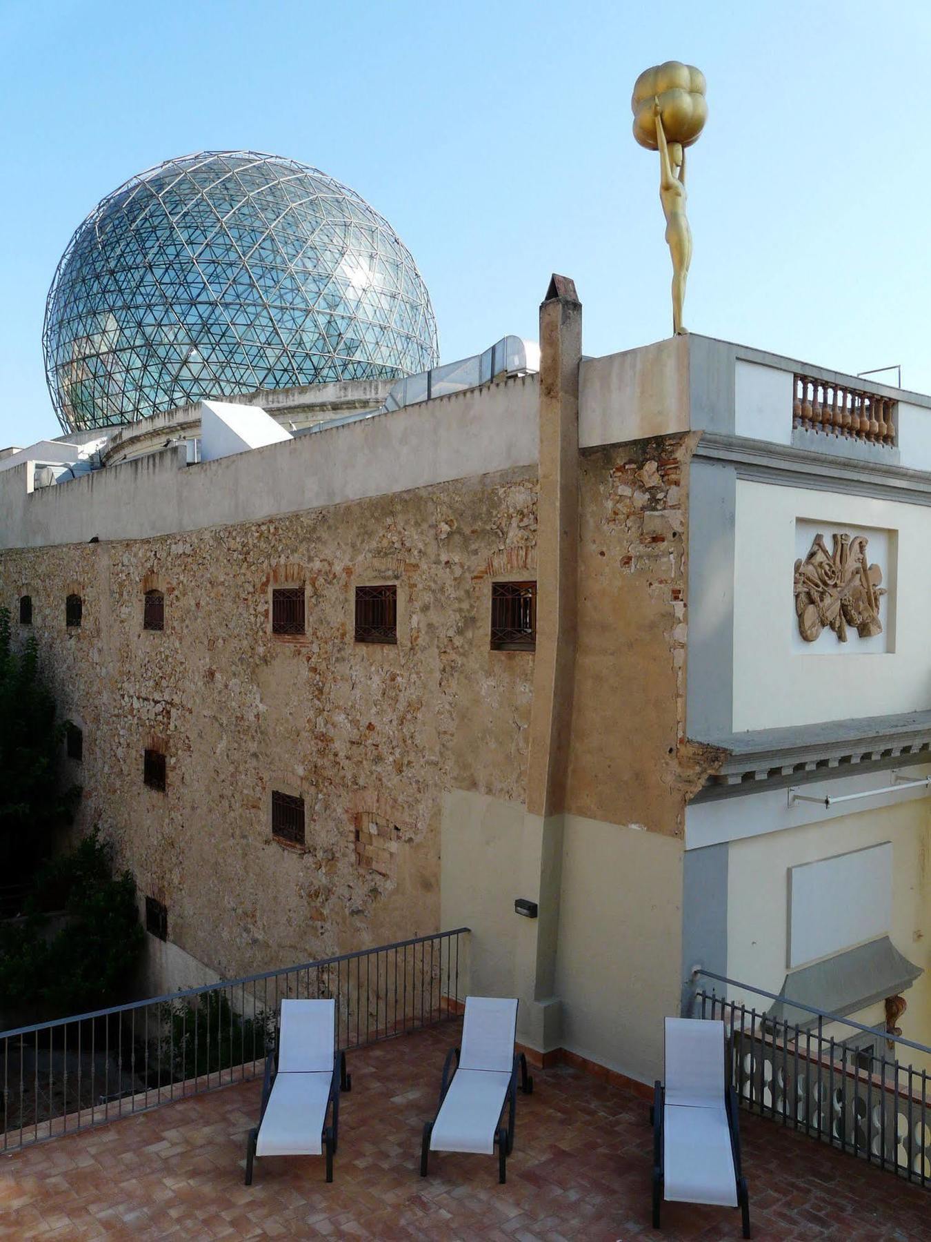The Museum Apartments Figueras Extérieur photo