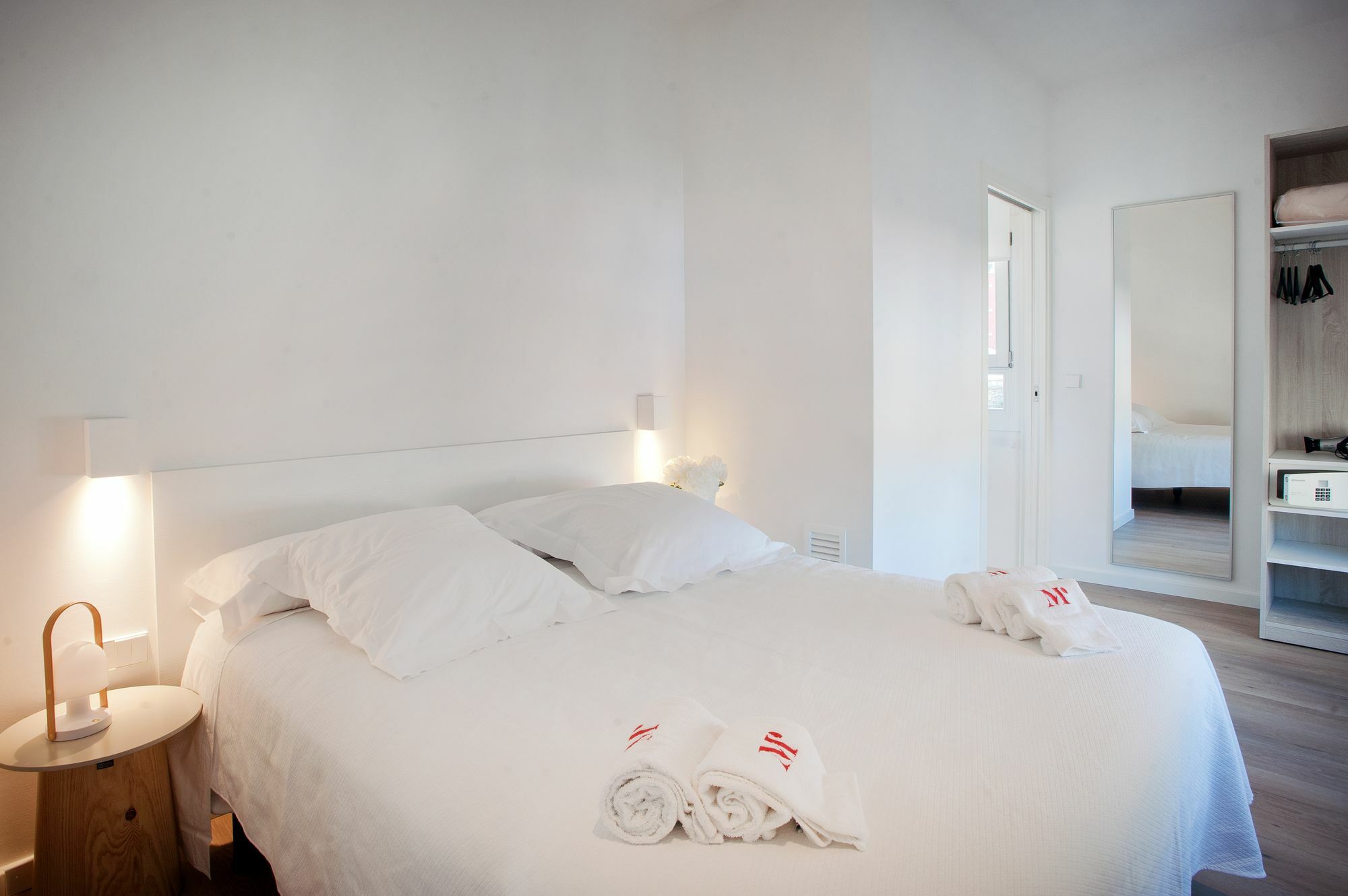 The Museum Apartments Figueras Extérieur photo